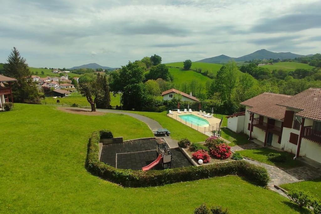 Adour Piscine Vue Montagnes Apartman Souraïde Kültér fotó