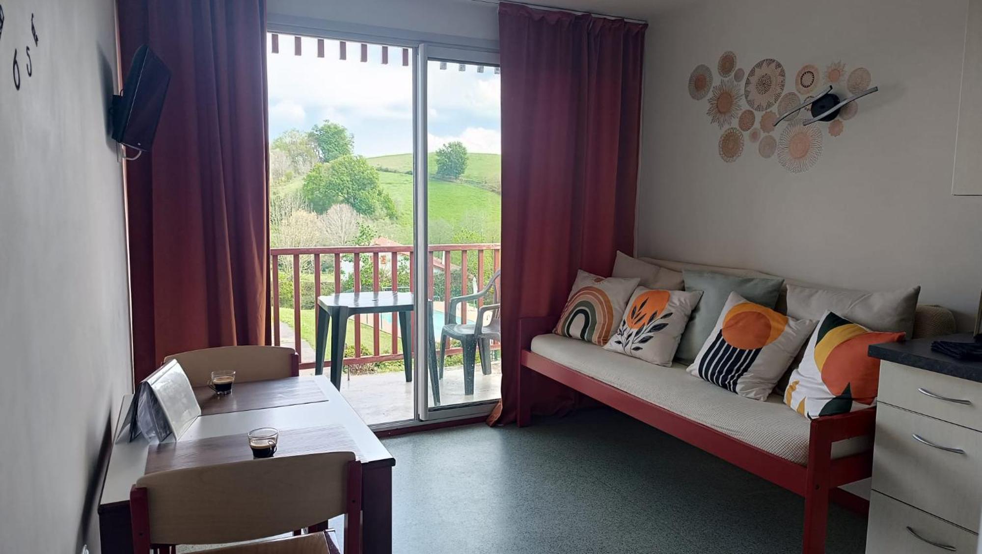 Adour Piscine Vue Montagnes Apartman Souraïde Kültér fotó